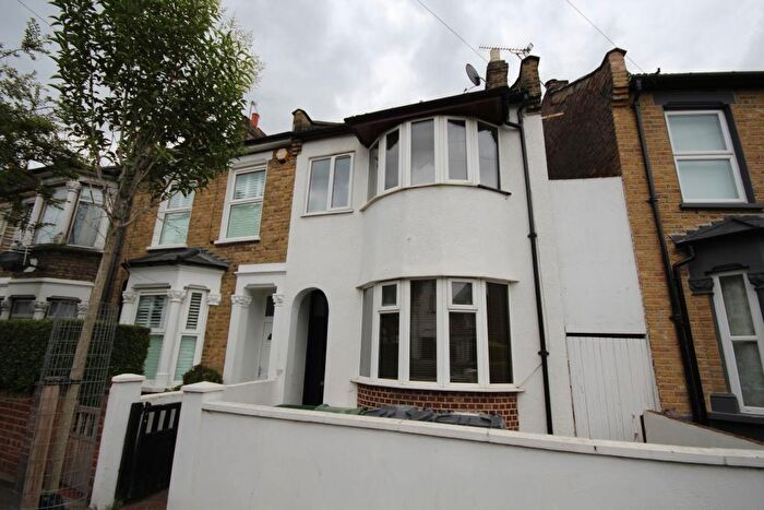 3 Bedroom Terraced House To Rent In Mayville Road, Leytonstone, E11