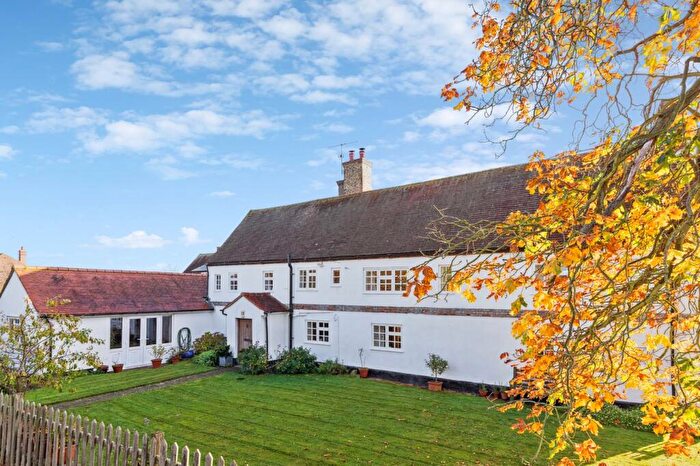 4 Bedroom Detached House For Sale In Thorncote Green, Hatch, Sandy, SG19