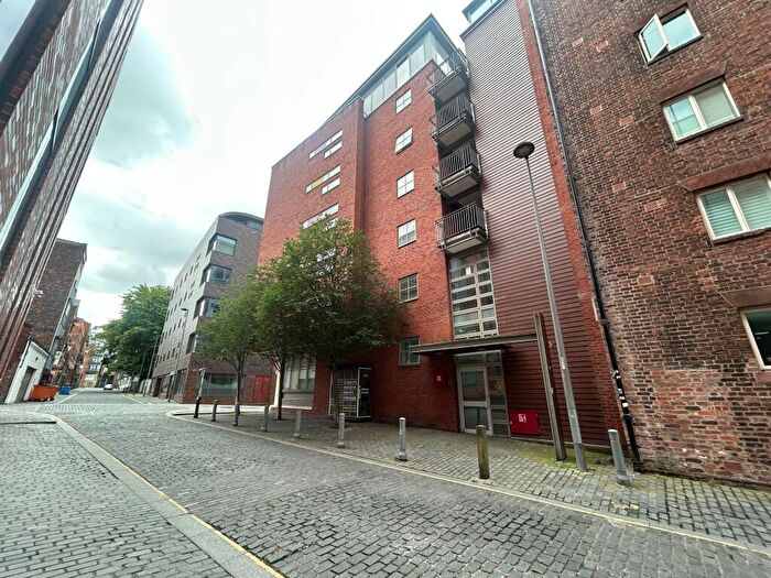 2 Bedroom Apartment To Rent In Cinnamon Building, Henry Street, L1