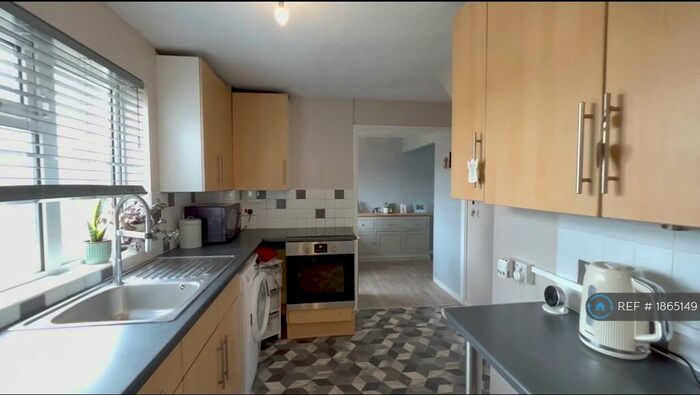 3 Bedroom Terraced House To Rent In Lonsdale Road, Stevenage, SG1