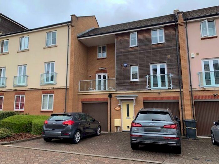 3 Bedroom Town House To Rent In Sevastopol Road, Bristol, BS7