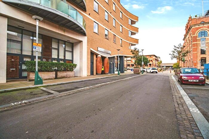 1 Bedroom Flat For Sale In Eldridge Street, Dorchester, Dorset, DT1