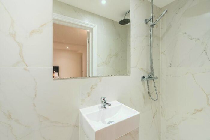 3 Bedroom Flat To Rent In Torriano Avenue, London, NW5