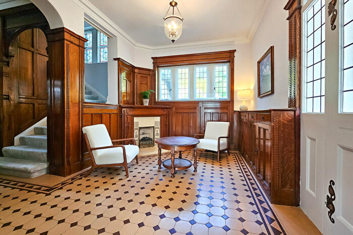 6 Bedroom Detached House For Sale In Brunswick Drive, Harrogate, HG1