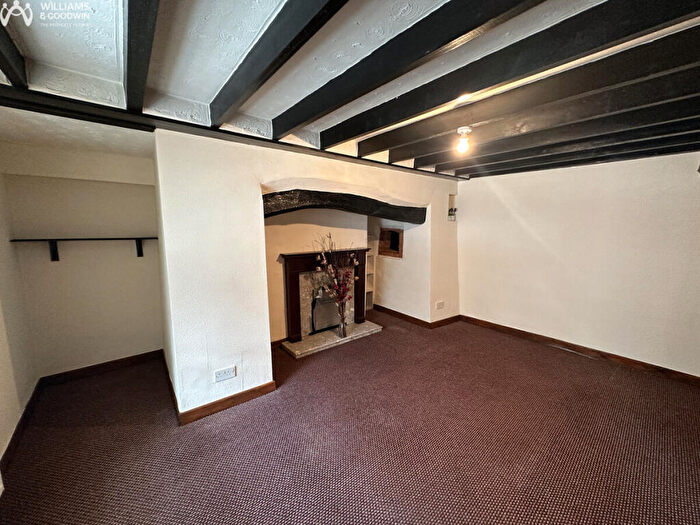 3 Bedroom End Of Terrace House For Sale In Rhedyw Road, Llanllyfni, Gwynedd, LL54