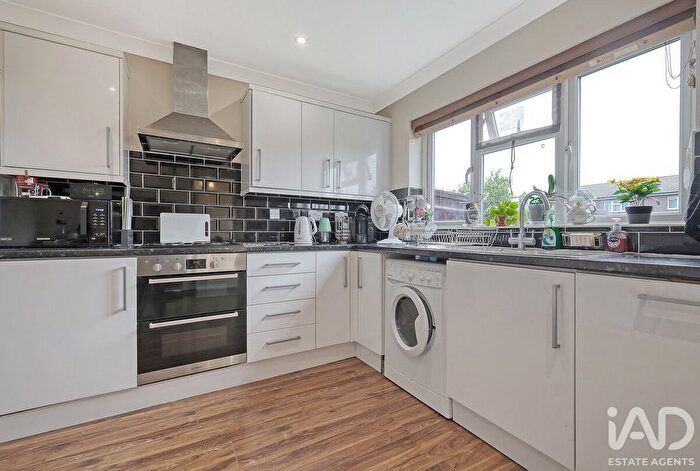 3 Bedroom Terraced House To Rent In Tyefields, Basildon, SS13