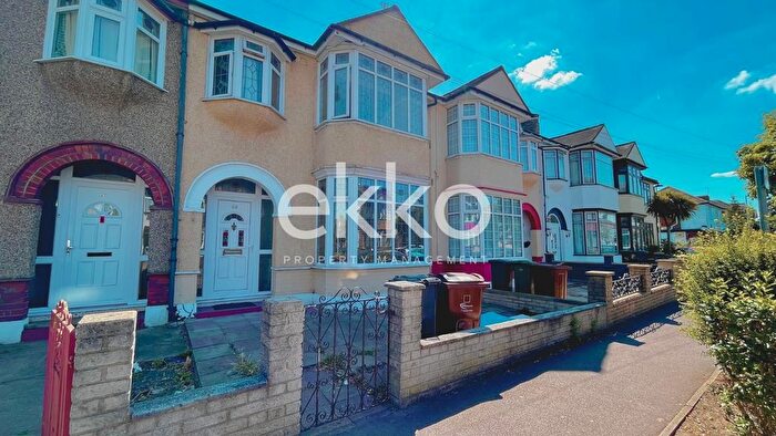 3 Bedroom Terraced House To Rent In Woodbridge Road, Barking, IG11
