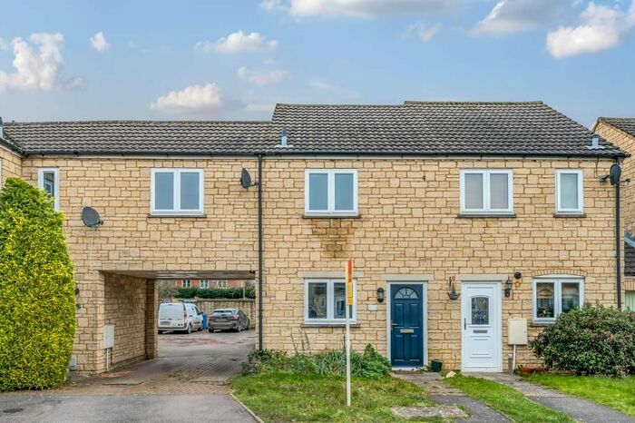 2 Bedroom Terraced House To Rent In Avocet Way, Bicester, OX26