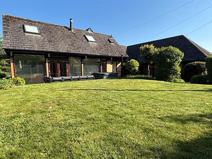 5 Bedroom Detached House For Sale In Red Hill, Wateringbury, Maidstone, Kent, ME18