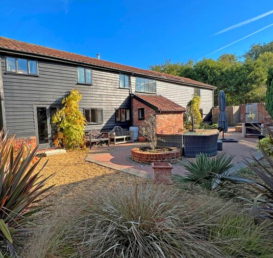4 Bedroom Barn Conversion For Sale In Needham Market, Ipswich, IP6