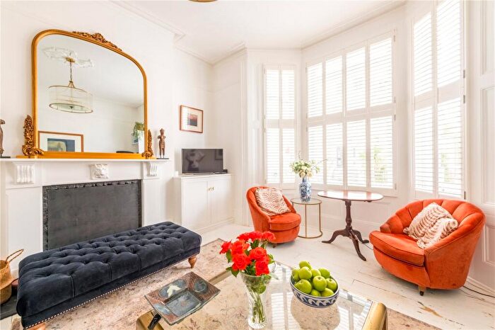 5 Bedroom Semi-Detached House For Sale In Hova Villas, Hove, East Sussex, BN3