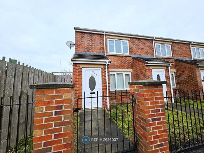 3 Bedroom End Terrace House To Rent In South Avenue, Redcar, TS10