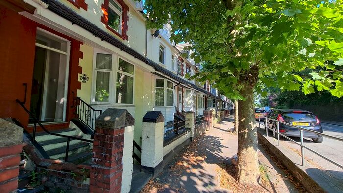 6 Bedroom Property To Rent In Broadway, Treforest, Pontypridd, CF37