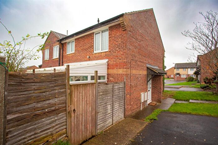 1 Bedroom Property For Sale In Crib Close, Chard, TA20