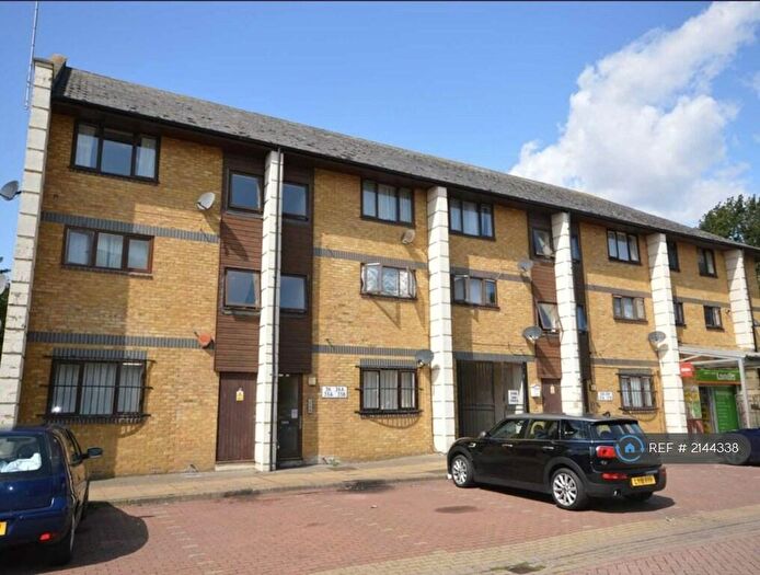 1 Bedroom Flat To Rent In Manor Close, London, SE28