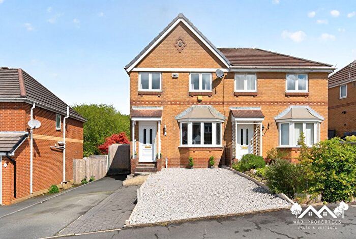 3 Bedroom Semi-Detached House For Sale In Aintree Drive, Lower Darwen, Darwen, BB3