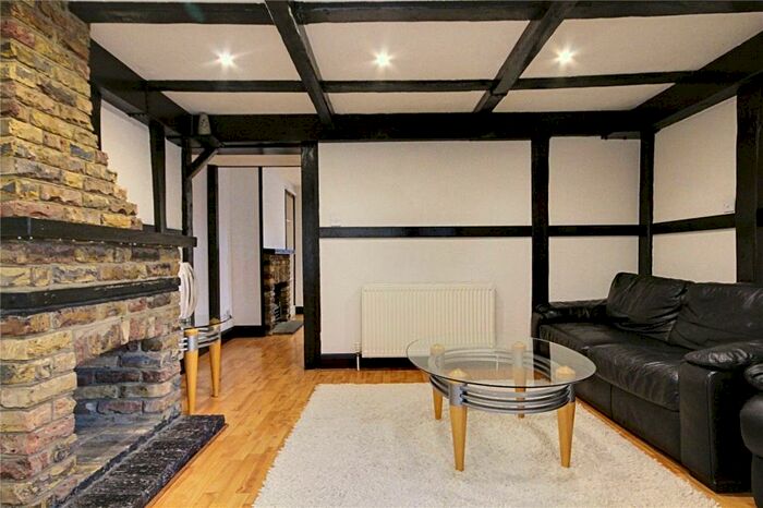 3 Bedroom End Of Terrace House To Rent In Bounces Road, Edmonton, N9