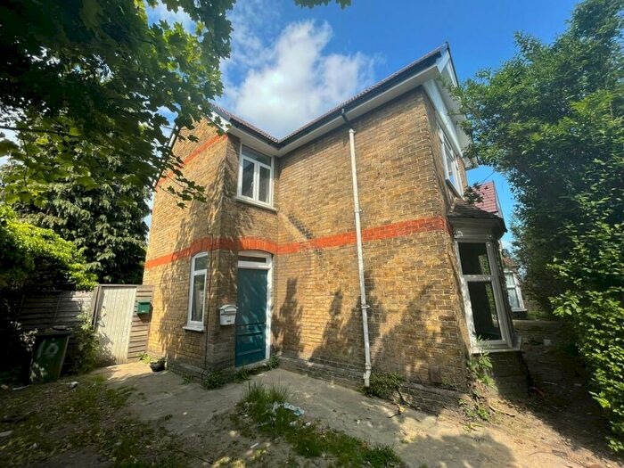 3 Bedroom Semi-Detached House To Rent In Knightrider Street, Maidstone, ME15