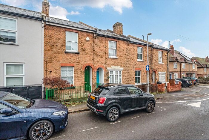 2 Bedroom Terraced House For Sale In Surbiton, KT6
