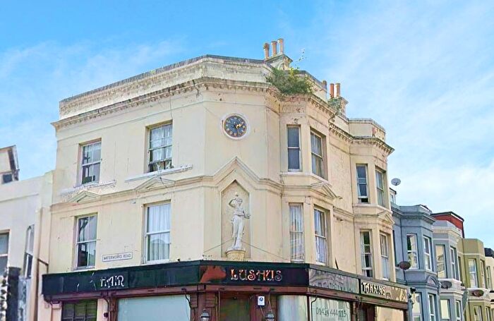 2 Bedroom Flat To Rent In Queens Road, Hastings, TN34