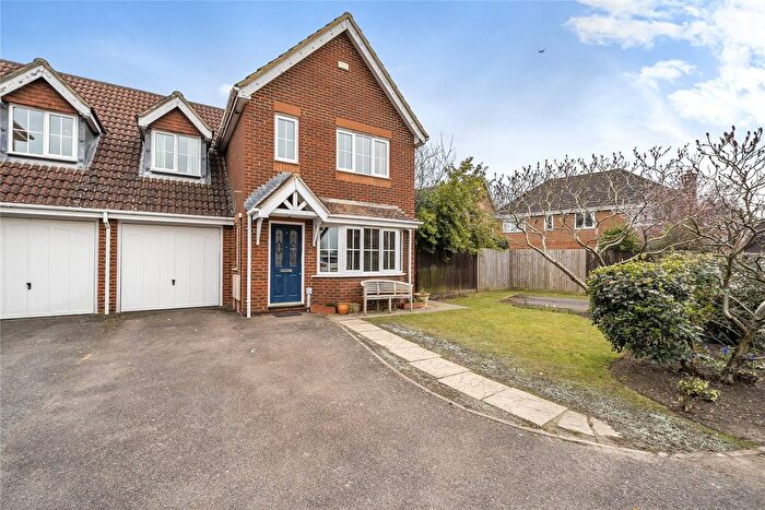 3 Bedroom Detached House For Sale In Ripley, Surrey, GU23