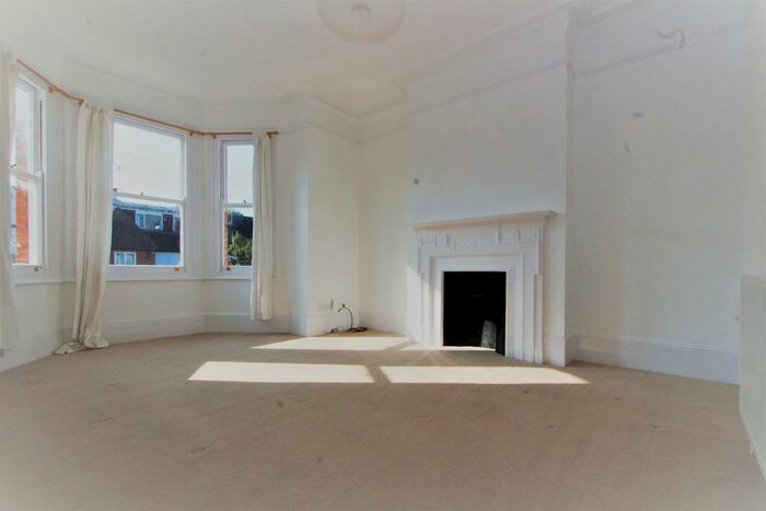 3 Bedroom Flat To Rent In Sutton Road, Muswell Hill, N10