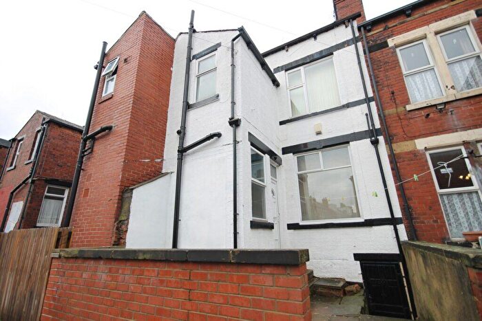 1 Bedroom Flat To Rent In Flat C, Conference Road, Armley, Leeds, LS12