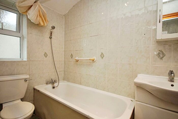3 Bedroom Terraced House For Sale In Chelsea Park, Easton, Bristol, BS5