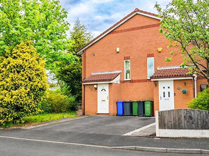 1 Bedroom House For Sale In Wells Court, Dukinfield, Cheshire, SK16