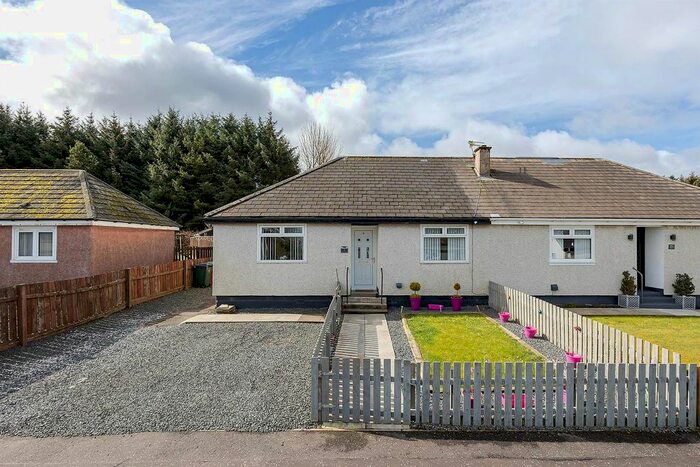 2 Bedroom Semi-Detached Bungalow For Sale In Muirhead Place, Harthill, Shotts, ML7
