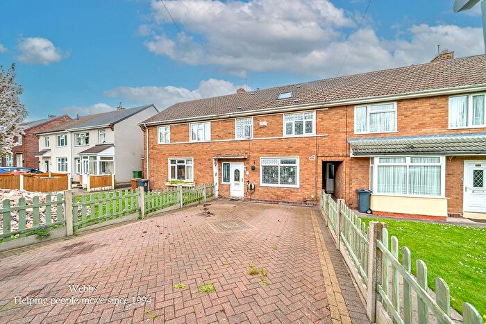 4 Bedroom Terraced House For Sale In Redhouse Lane, Aldridge, Walsall, WS9