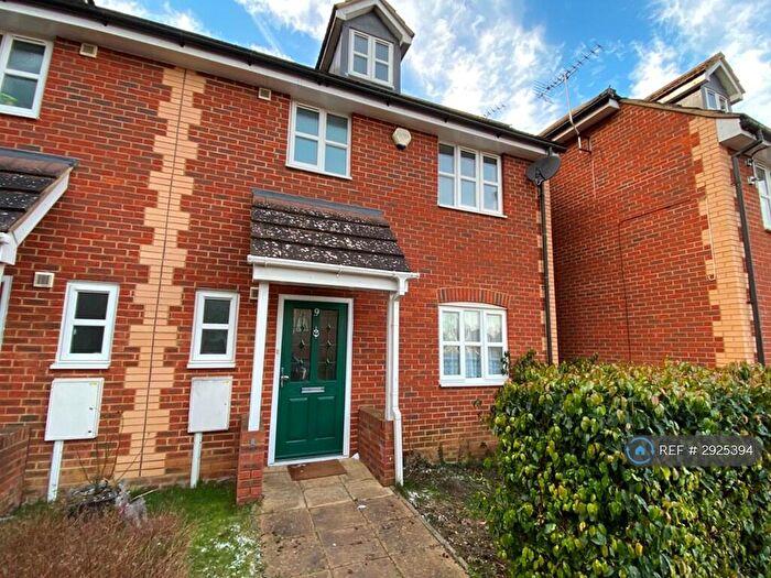 4 Bedroom Semi-Detached House To Rent In Walden Croft, Simpson, Milton Keynes, MK6