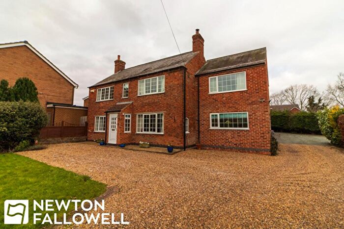 4 Bedroom Detached House For Sale In Main Street, North Leverton, DN22