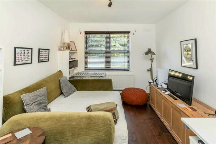 1 Bedroom Flat To Rent In Lee Park, Lee, SE3