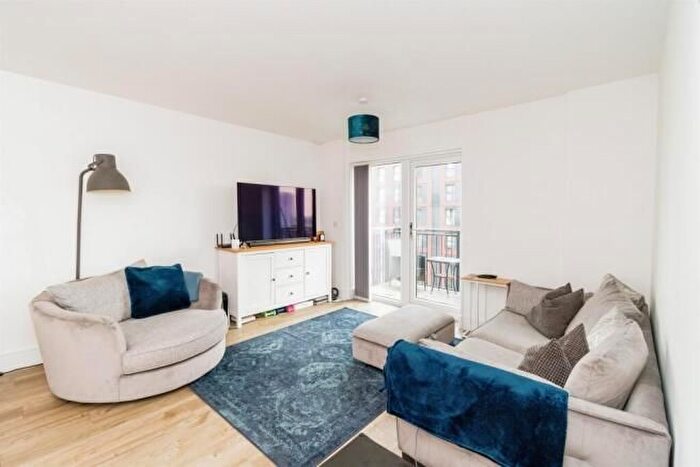 2 Bedroom Flat To Rent In Meridian Way, Southampton, SO14