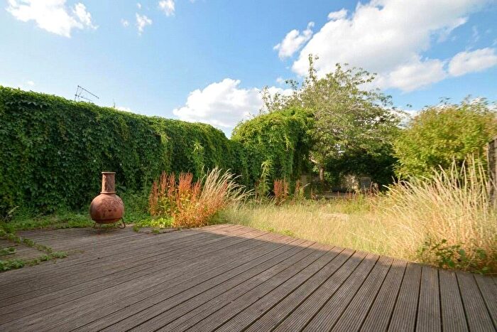 5 Bedroom Semi-Detached House To Rent In Spring Rise, Egham, TW20