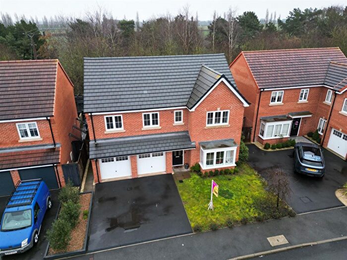 5 Bedroom Detached House For Sale In Sherwood Drive, Thorpe Willoughby, Selby, YO8