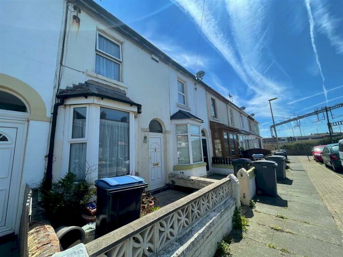 Houses for sale & to rent in FY1 1RX, Cocker Square, Claremont Blackpool