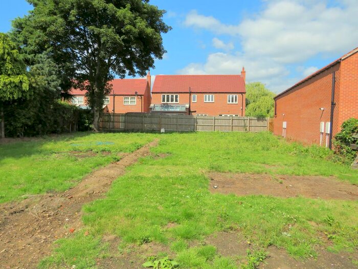 Houses for sale & to rent in DN9 3DB, Old Bawtry Road, Finningley Doncaster