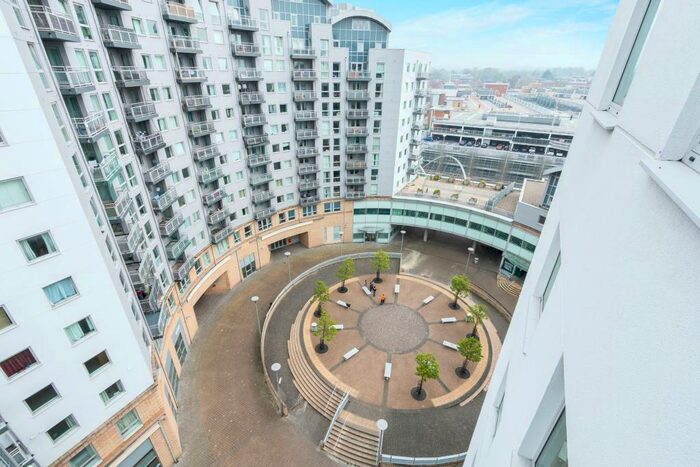 2 Bedroom Flat To Rent In Crown Heights, Basingstoke, RG21