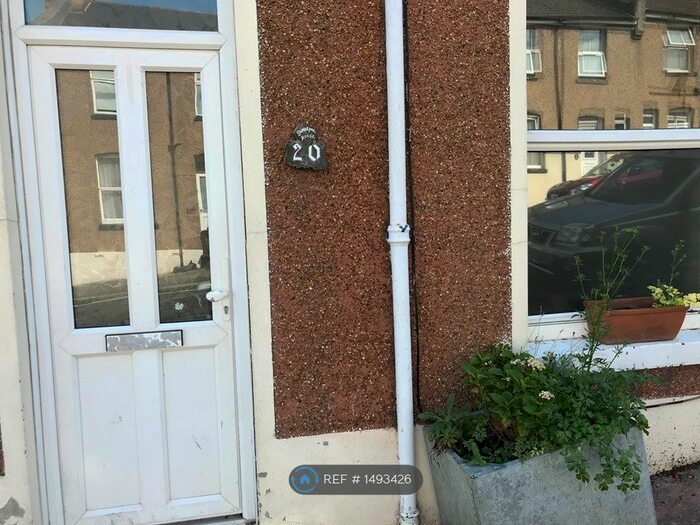 3 Bedroom Terraced House To Rent In Hardwicke Road, Hastings, TN34