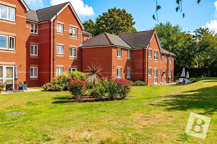 1 Bedroom Flat For Sale In Draper Court, Mavis Grove, Hornchurch, RM12
