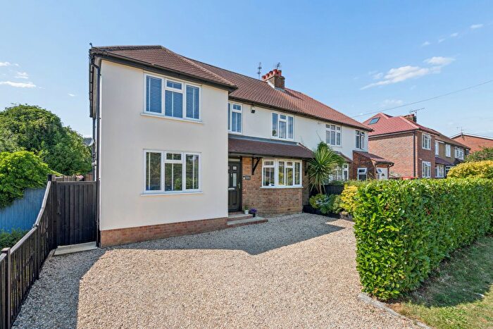 4 Bedroom Semi-Detached House For Sale In New Road, Amersham, HP6