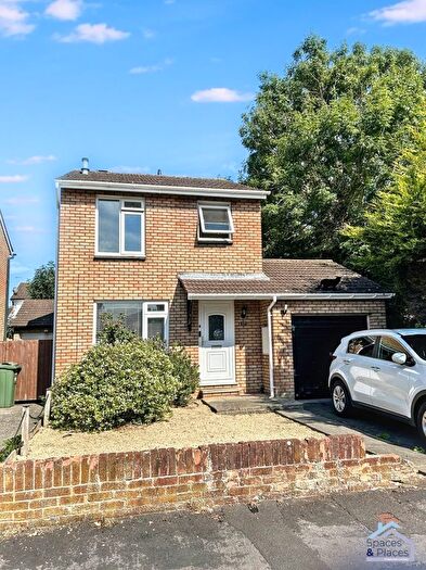 3 Bedroom Detached House To Rent In Abbots Close, Weston-Super-Mare, BS22