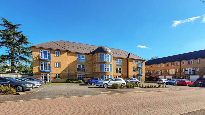 2 Bedroom Apartment To Rent In Newland Gardens, Hertford, SG13