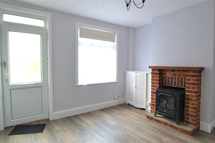 2 Bedroom End Of Terrace House To Rent In Goward Street, Market Harborough, LE16
