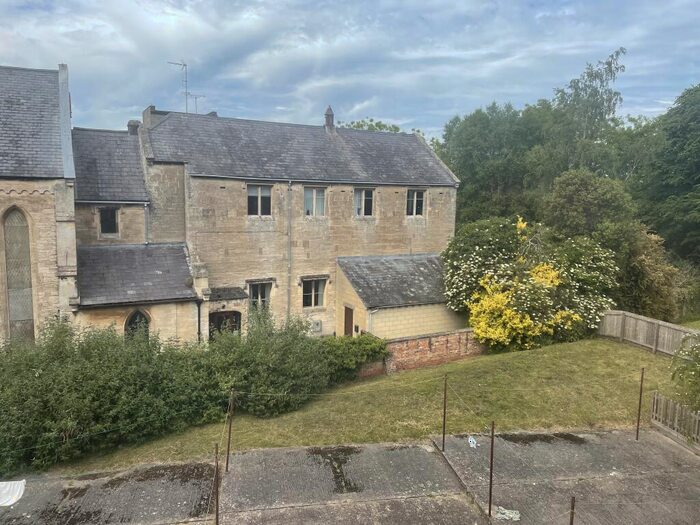 2 Bedroom Apartment To Rent In Sheep Street, Devizes, SN10