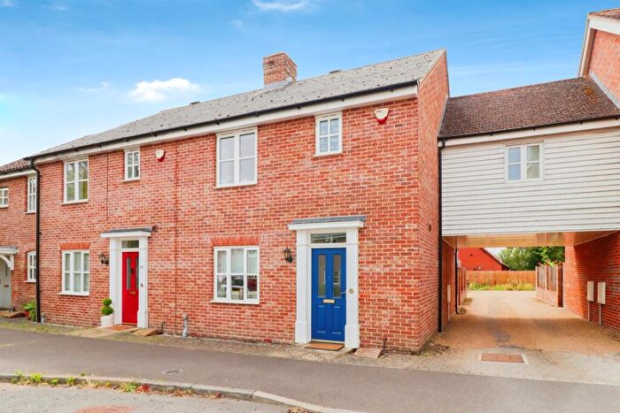 3 Bedroom Link Detached House For Sale In Tudor Rose Way, Harleston, IP20