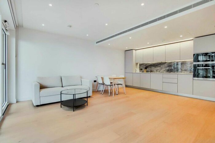 1 Bedroom Flat To Rent In Lincoln Apartments, Fountain Park Way, White City, London W12