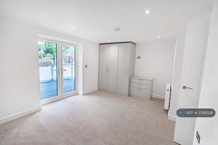 1 Bedroom Flat To Rent In Marple Bank Apartments, Marple, SK6